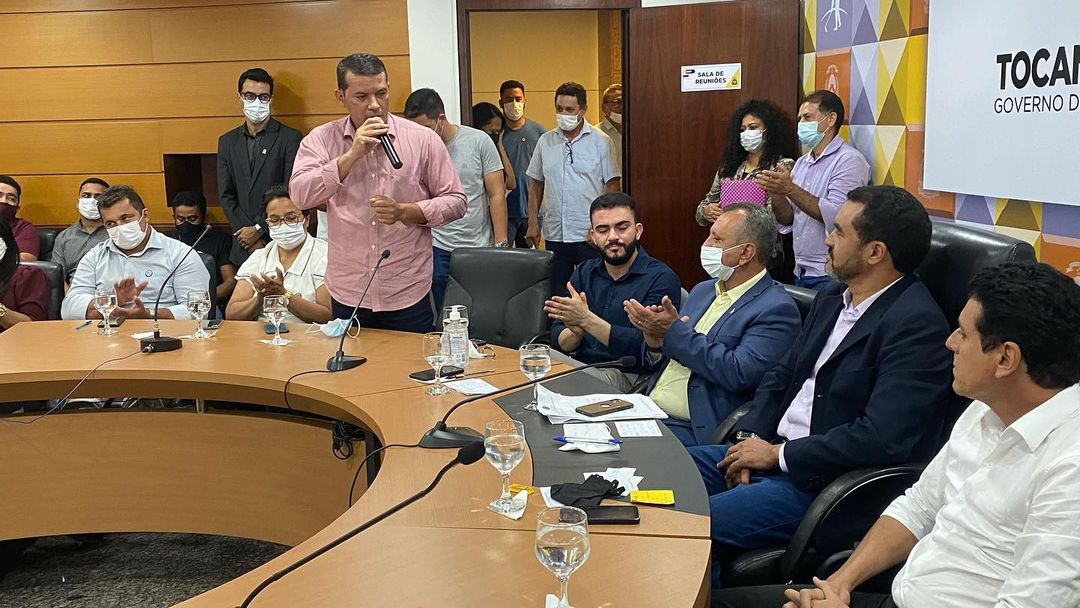 Prefeito Isaías Piagem reividica demandas com o governador em exercício Wanderlei Barbosa para saúde, segurança e rodovias.